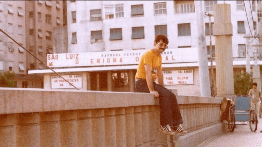 retratos fantasmas_capa “Retratos Fantasmas” é uma carta de amor aos cinemas de rua