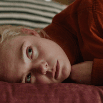 “Margô Está em Apuros” encontra leveza em temas difíceis